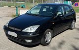 Ford Focus Ghia 1.8 Benzin - Ford Focus aus 2003: Ghia