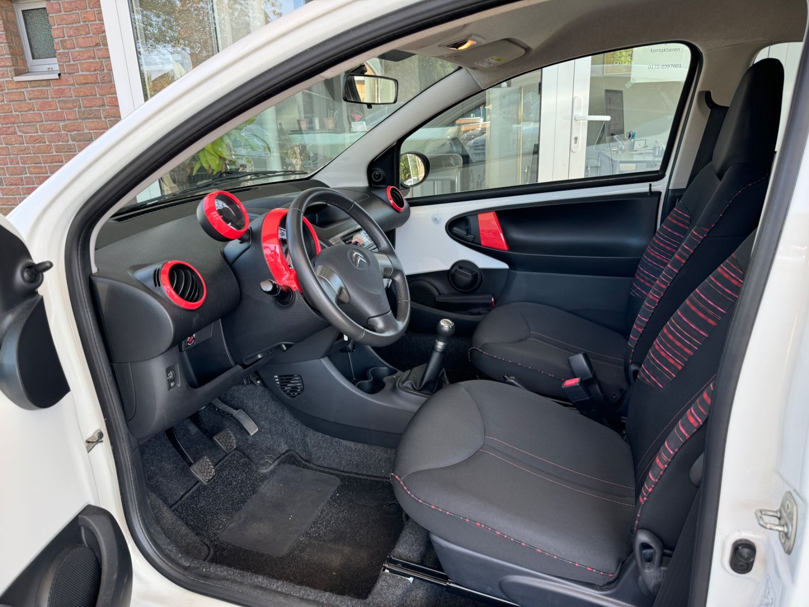 Fahrzeugabbildung Citroën C1 Selection Klima/Allwetter/Bluetooth/23 TKM