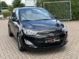 Hyundai i20 Style Sitzheizung Automatik 24.000km - Hyundai i20 Gebrauchtwagen in Hamburg