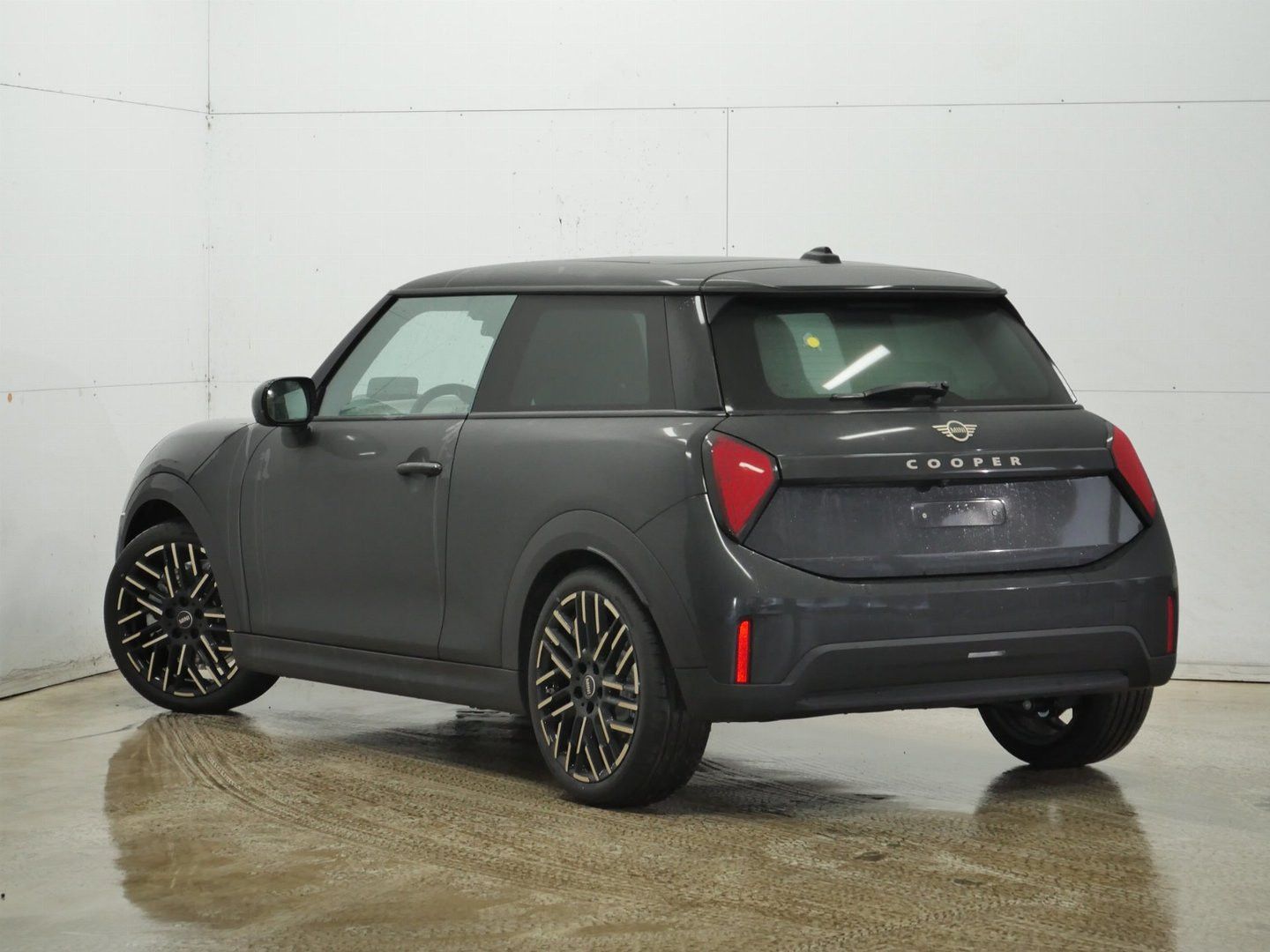 Fahrzeugabbildung MINI Cooper C Favoured Trim Paket-L Pano h/k HuD