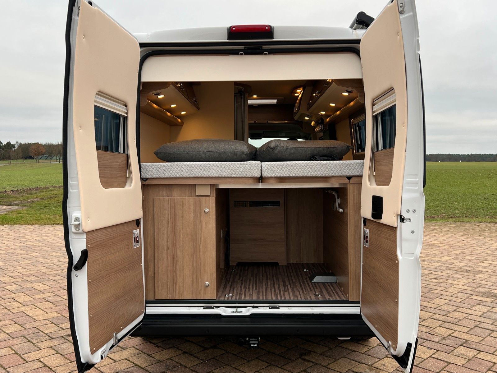 Fahrzeugabbildung Malibu Malibu Van compact 600 LE