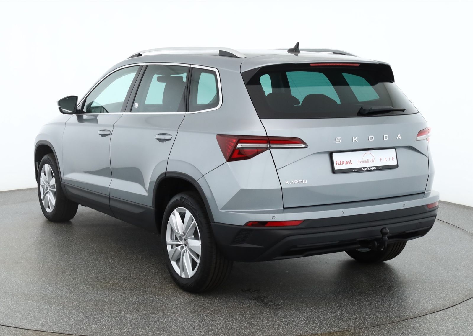 Skoda Karoq 1.5 TSI DSG LED ACC Navi AHK Kamera imagem 3