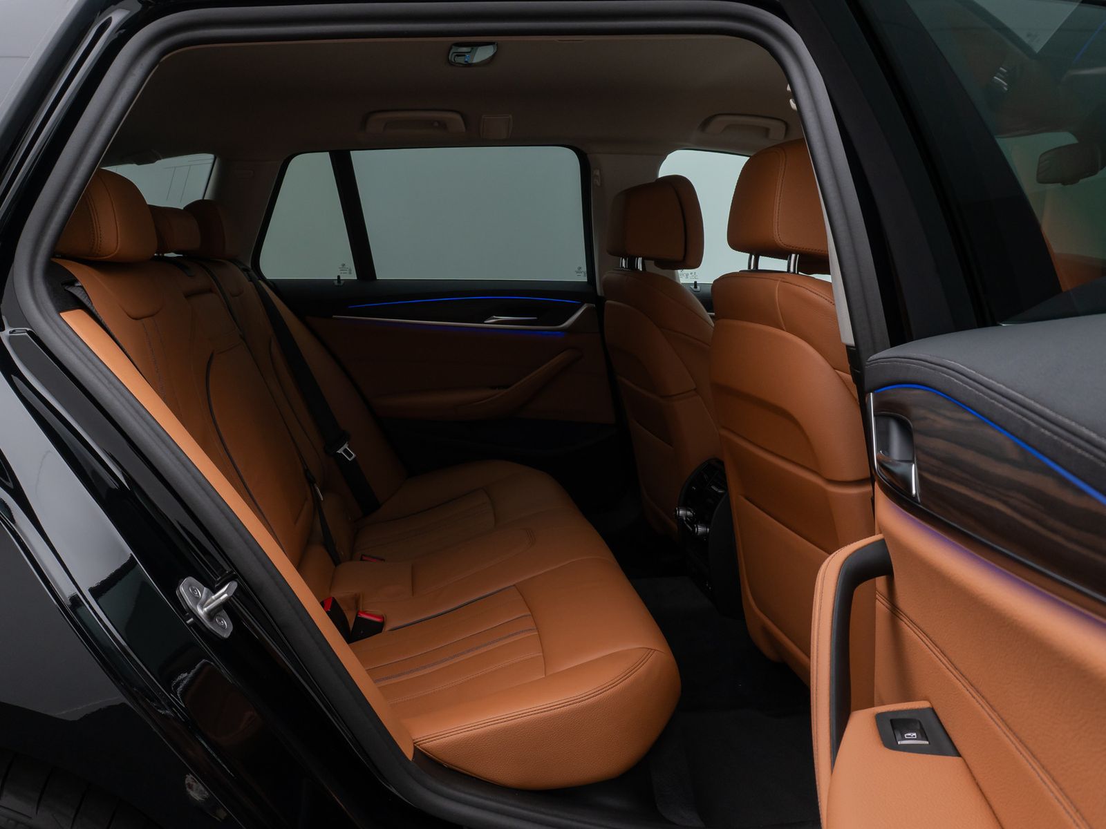 Fahrzeugabbildung BMW 520d xD Luxury Line DAB HUD Kamera Laser Komfort