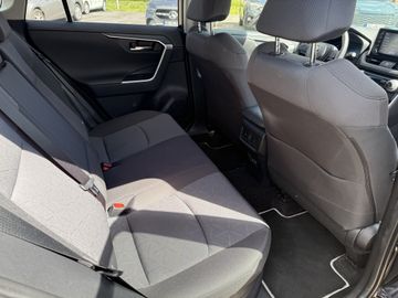 Toyota RAV 4 - 8