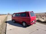 Volkswagen T3 Multivan - rote Volkswagen T3 Multivan