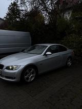 BMW 320i Coupé (E92) Top gepflegt  - BMW 320: E92