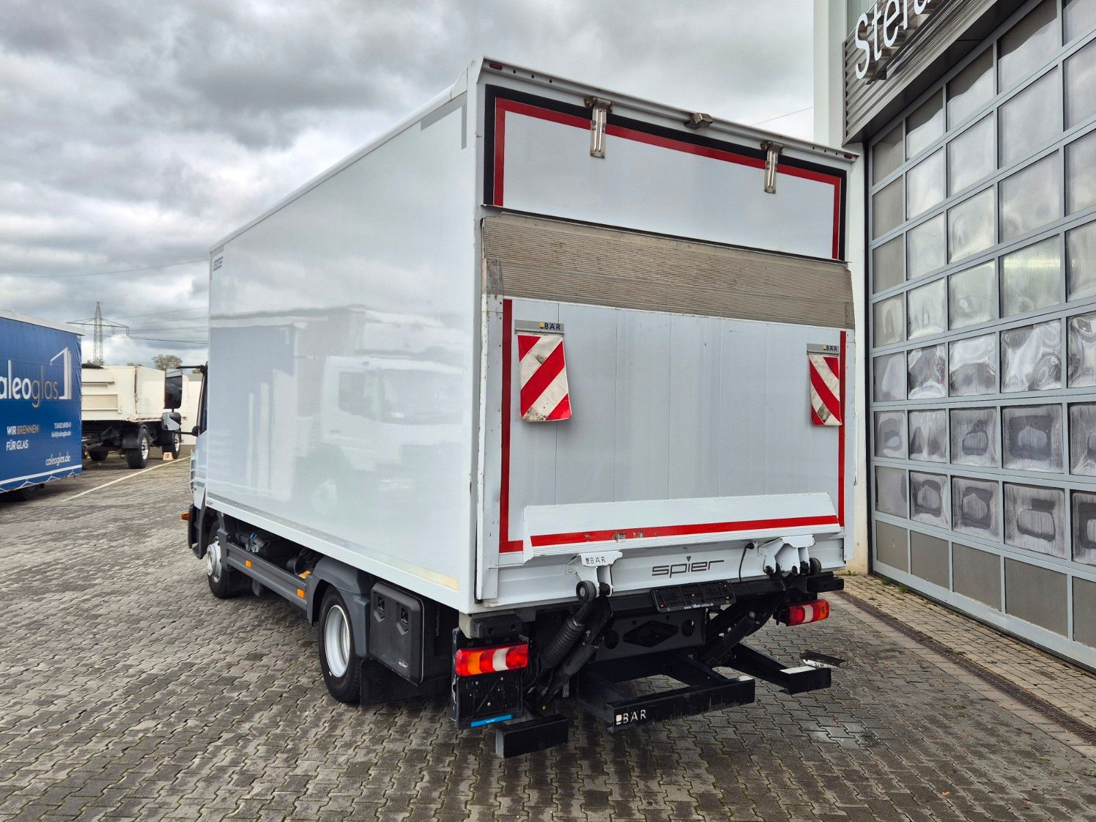 Fahrzeugabbildung Mercedes-Benz Atego 818 L 4x2 LBW ThermoKing V-600