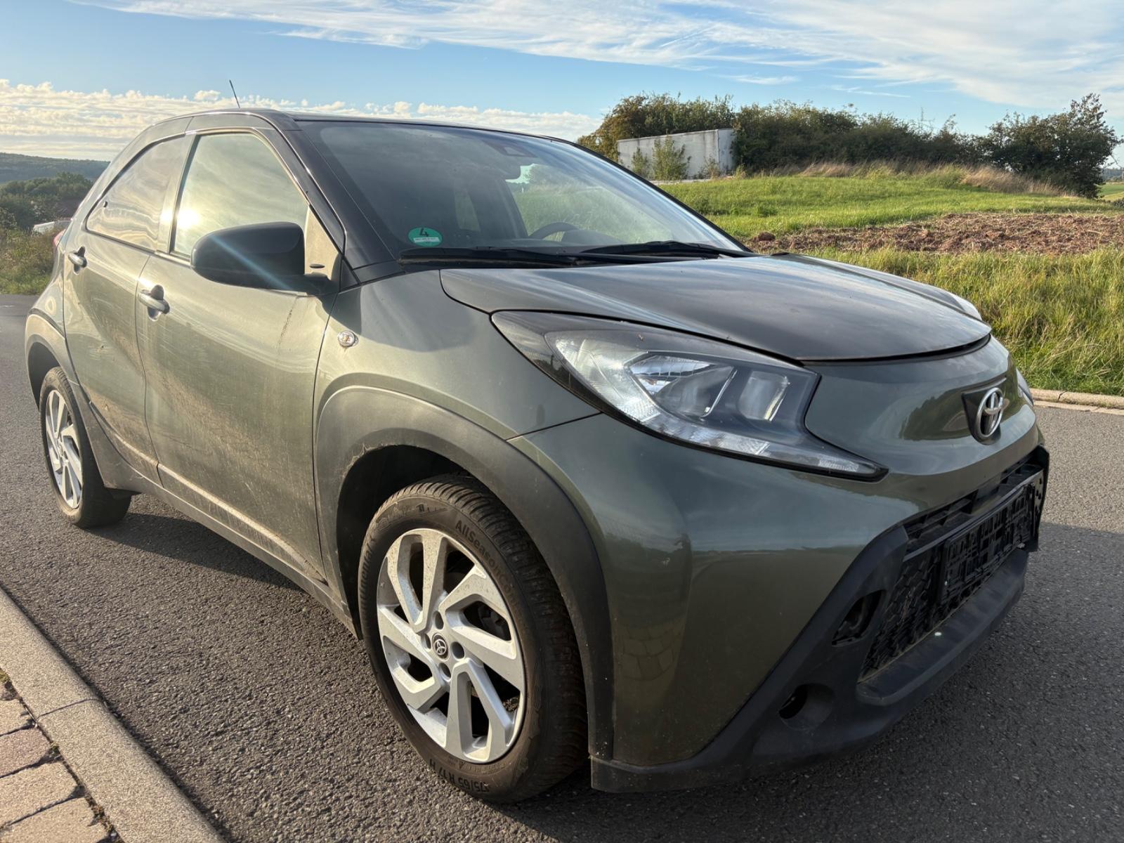 Toyota Aygo (X) 1.0-l-VVT-i KAMERA*KLIMA*TEMPOMAT*