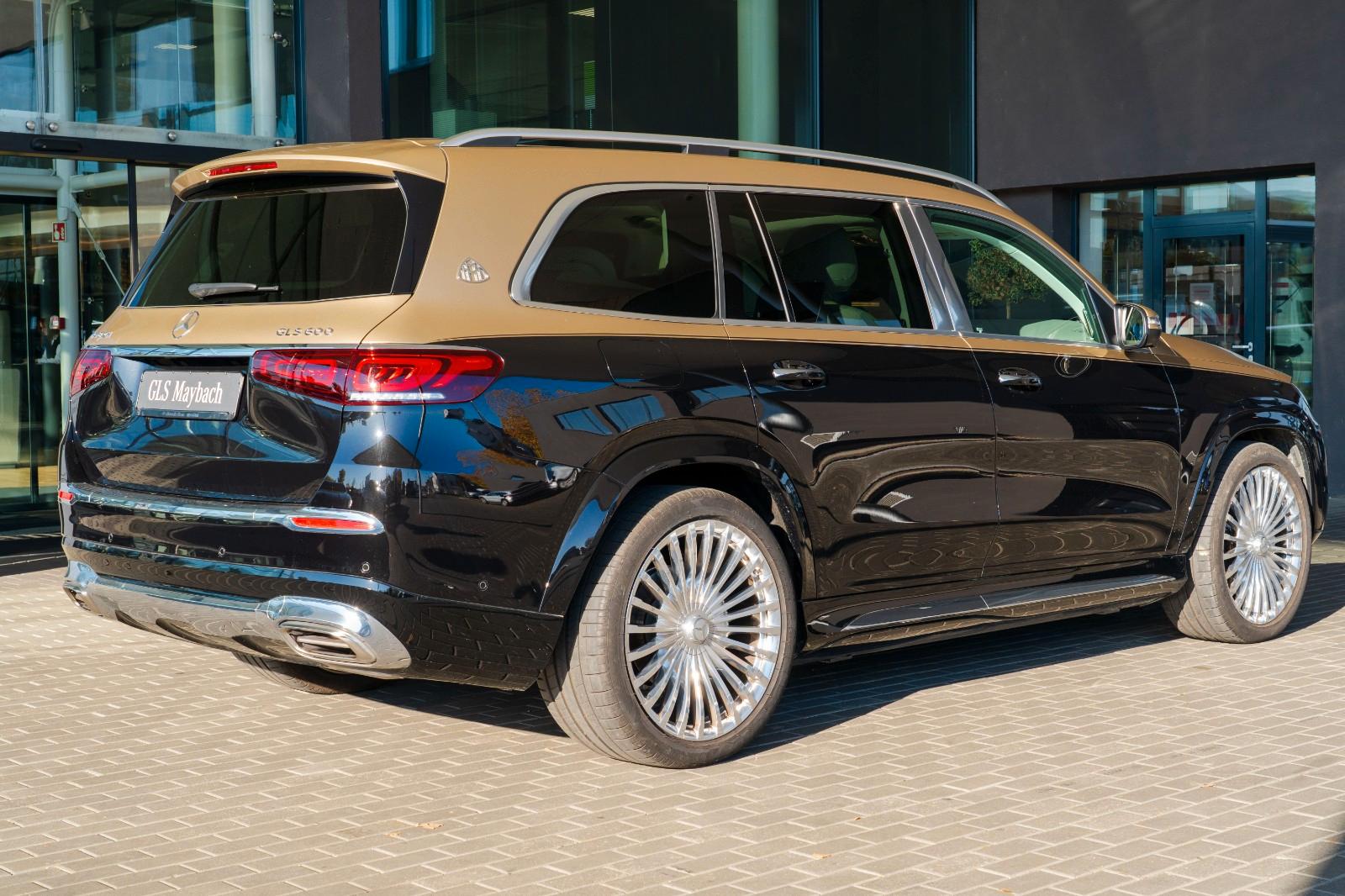 Mercedes-Benz GLS 600 Maybach 4Matic FULL OPTIONAL DUO TONE