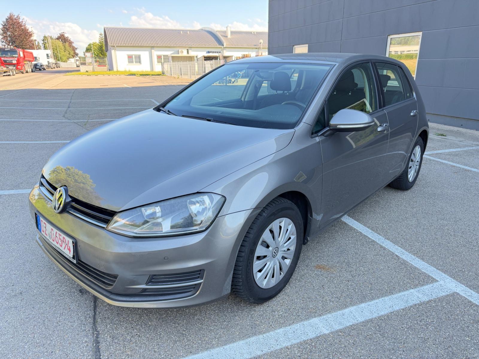 Volkswagen Golf VII Lim. Trendline BMT