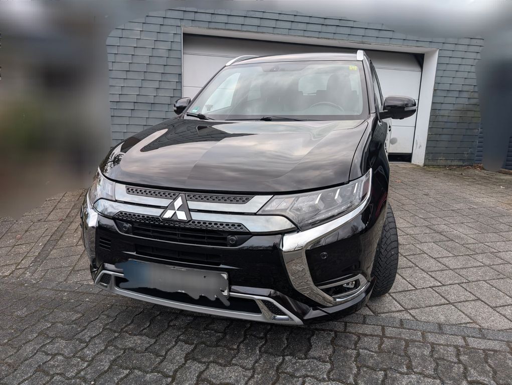 Image of Mitsubishi Outlander