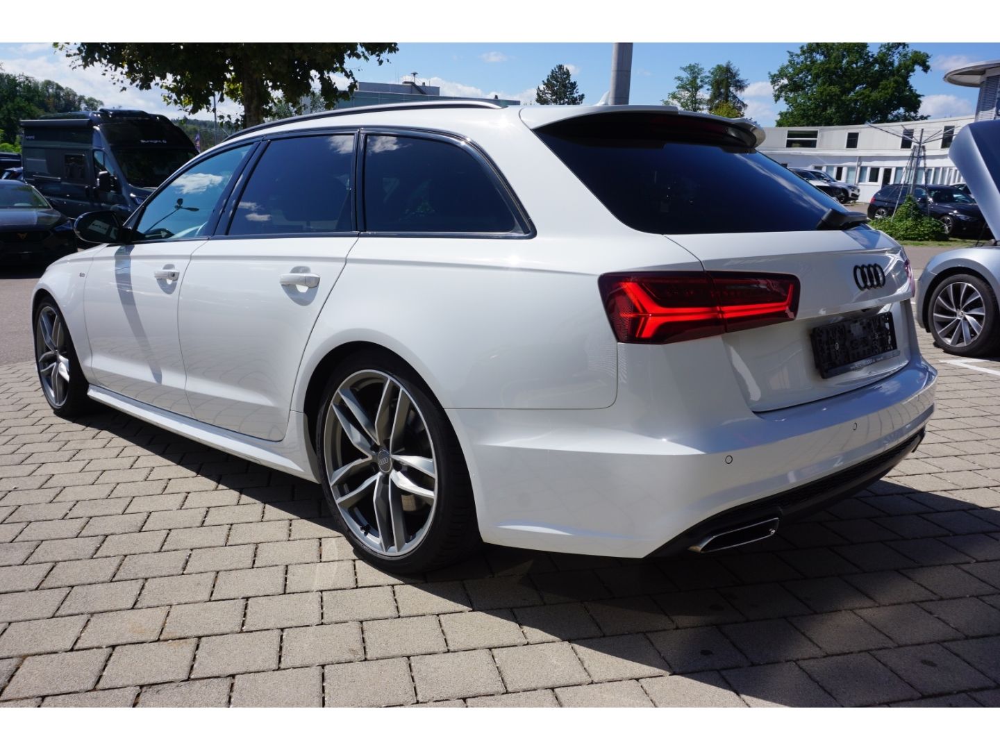 Audi A6 Avant 3.0 TDI quattro S line Tiptr. Navi AHK foto 5