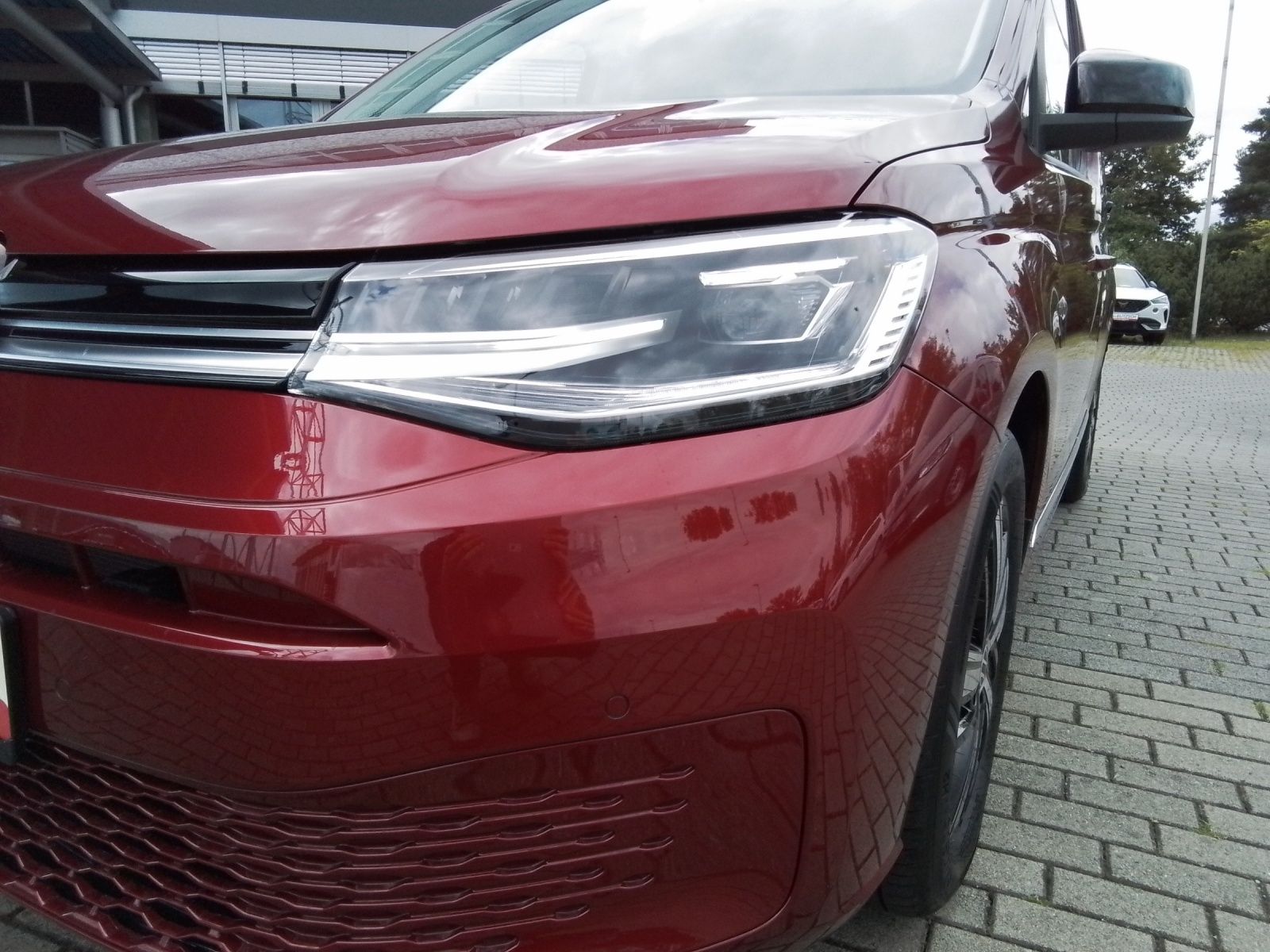 Fahrzeugabbildung Volkswagen Caddy TDI Style NAVI ACC KLIMA LED