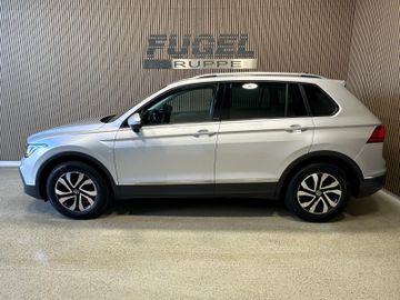 Volkswagen Tiguan - 3