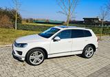 Volkswagen Touareg 3.0 V6 TDI SCR Tiptronic - - VW Touareg Gebrauchtwagen in Stuttgart