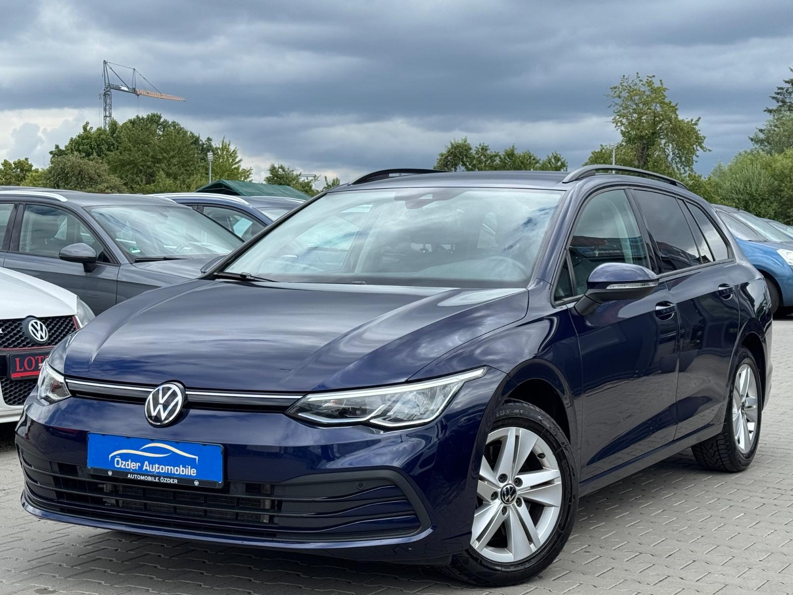 Volkswagen Golf VIII 2.0 TDI Variant Life+Finanzierung+