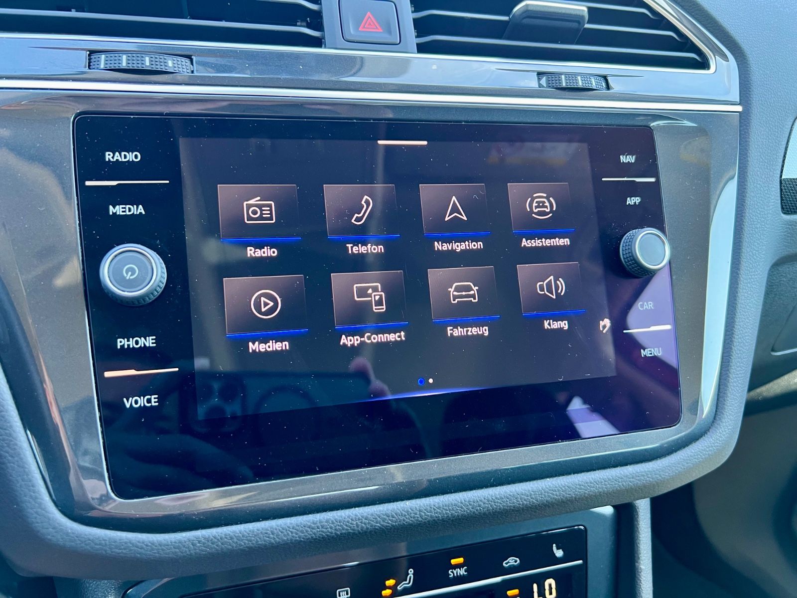 VW Tiguan 2.0 TDI Elegance 4Motion NAVI CAM SHZ