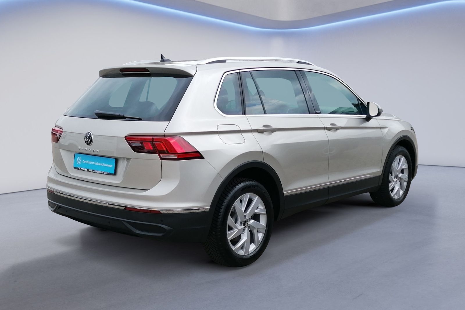 Tiguan Move 1.5 TSI NAVI+LED+SHZ+GRA+AHK+