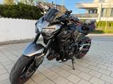 Kawasaki Z900 viele extras - Kawasaki Motorräder in Augsburg