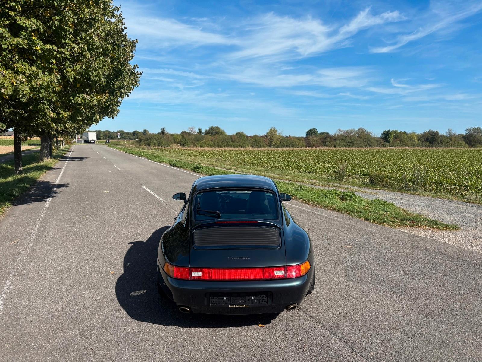 Porsche 993 Carrera Coupé Tiptronic