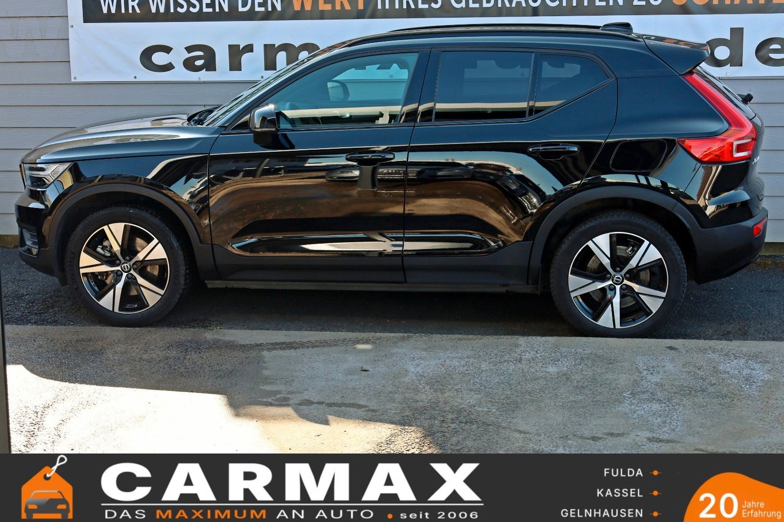 Fahrzeugabbildung Volvo XC40 Plus Recharge,T.Leder,Navi,LED,Kamera,SH