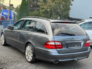 Mercedes E 280 - 4