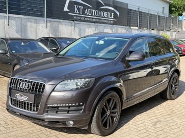 Audi Q7 - 1