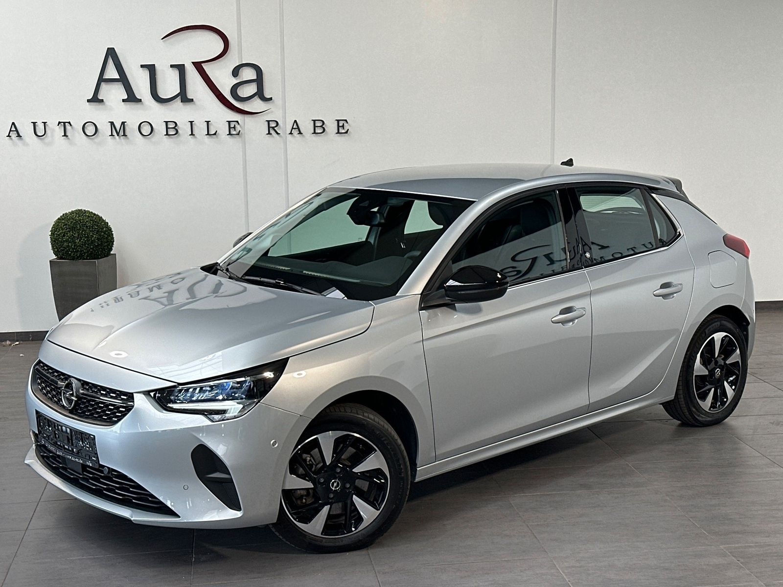 Fahrzeugabbildung Opel Corsa e Elegance NAV+LED+KAMERA+SHZ+VCOCK+TOTW