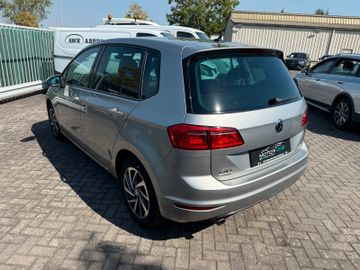 Volkswagen Golf - 4
