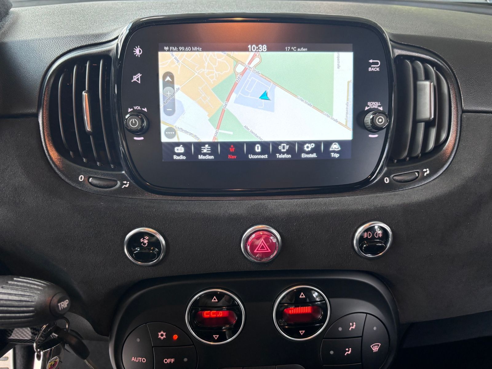Fahrzeugabbildung Abarth 695 75 Anniversario NAVI ALU Beats