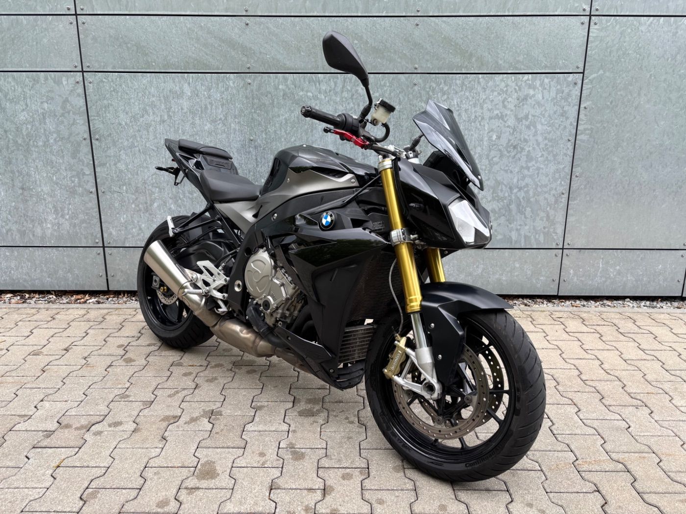 Fahrzeugabbildung BMW S 1000 R 2 Pakete