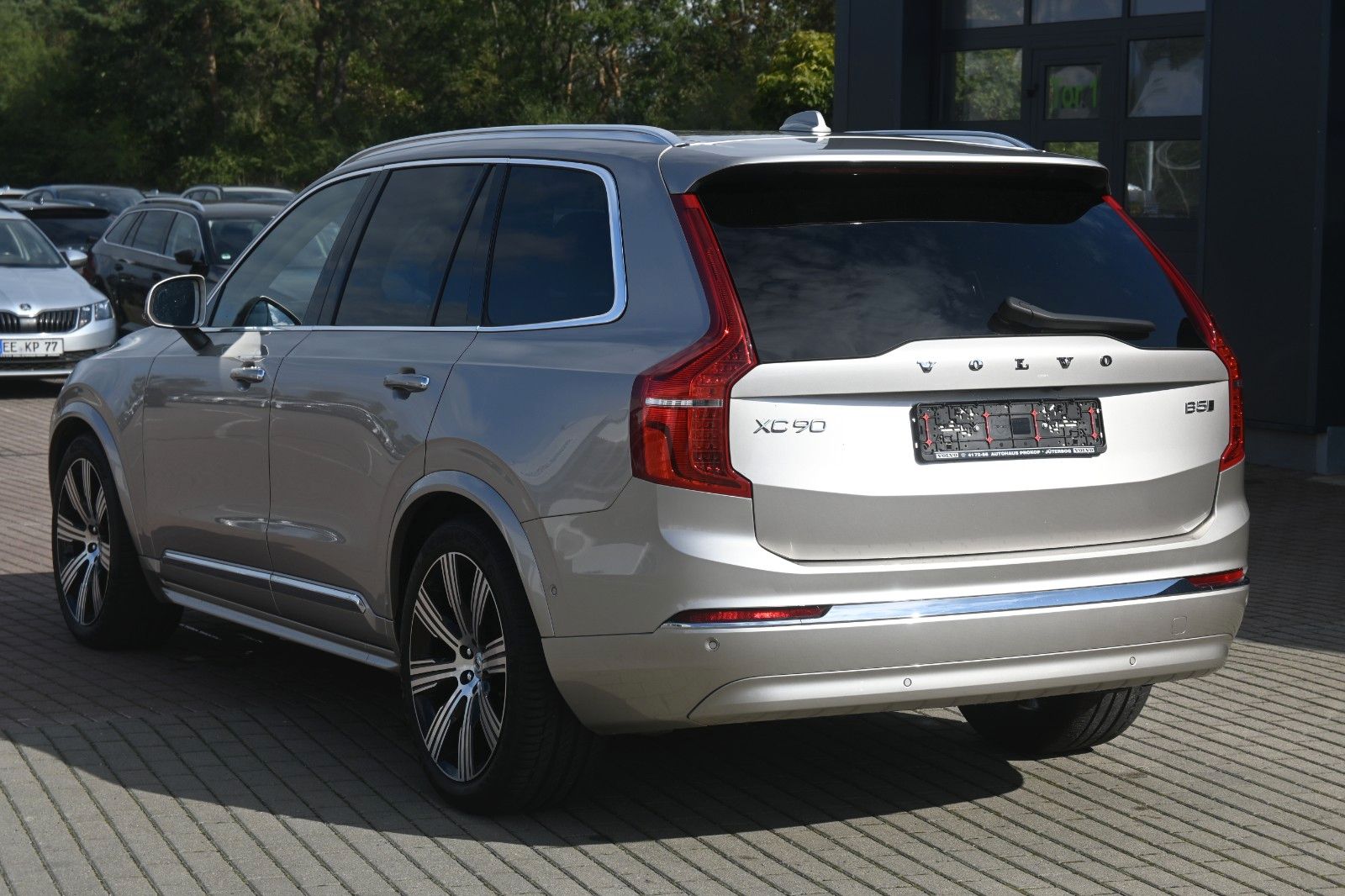 Fahrzeugabbildung Volvo XC90 B5D AWD Ultimate Bright*LED*PANO*STHZ*B&W*