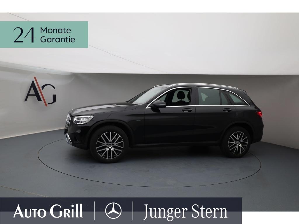 Mercedes-Benz GLC 300 e 4M MBUX Totw. AppleCp Kamera Ambi