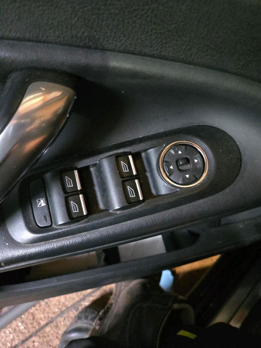 Ford Mondeo 2010 — photo 6