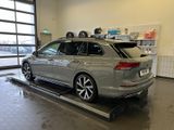 Volkswagen Golf VIII Variant R-Line 1.5 eTSI DSG *AHK, LED, - Volkswagen Golf: Kombi