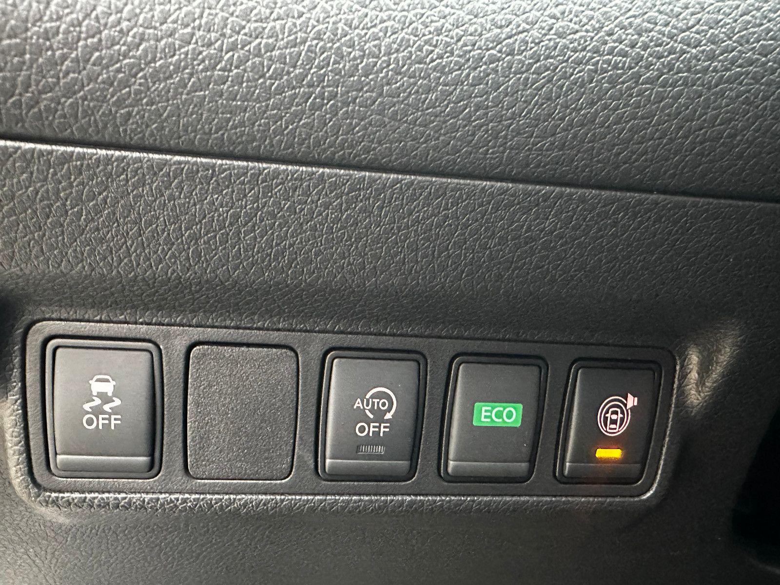 Fahrzeugabbildung Nissan Pulsar Tekna