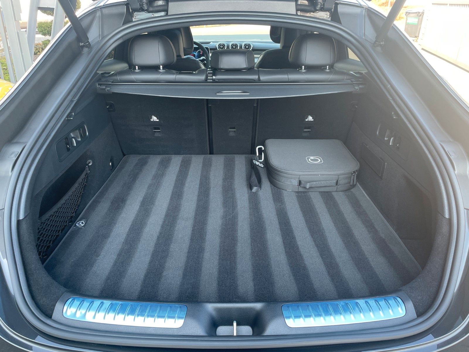 Fahrzeugabbildung Mercedes-Benz GLC 63 SE Coupe Pano+HeadUP+Burm+Drivers+Digital