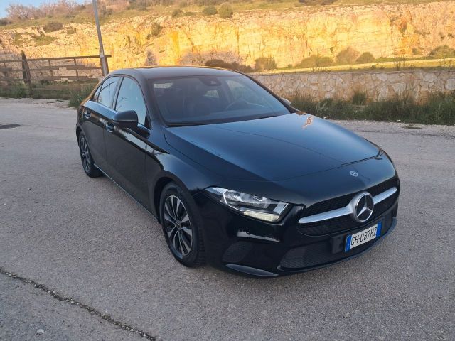 MERCEDES-BENZ Mercedes-benz A 180 d Automatic Business V177 (I