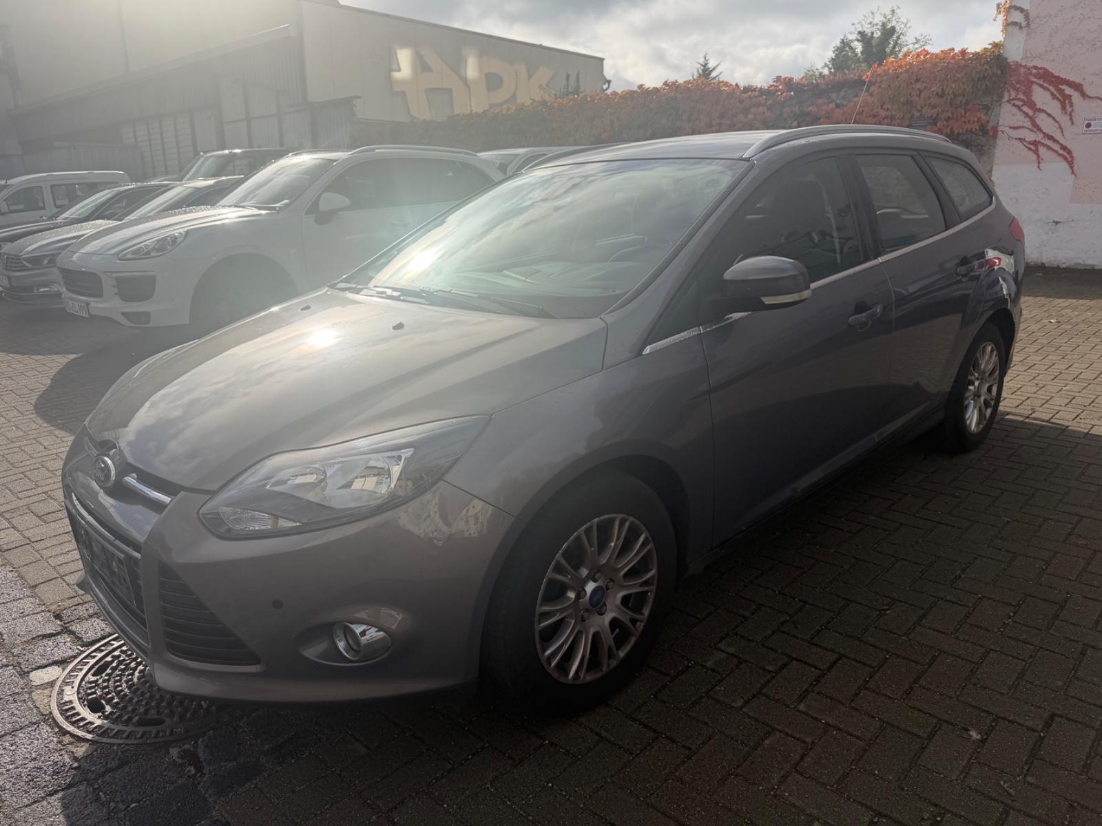 Ford Focus 2011 — engine 1.596 cm³, 150 HP (110kW)