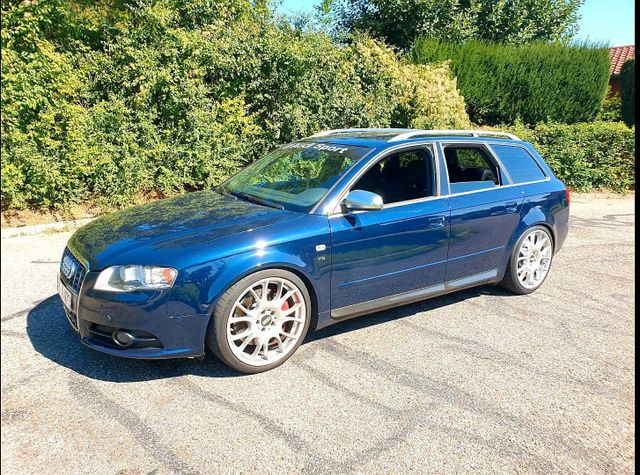 Audi S4 B7 V8 4.2