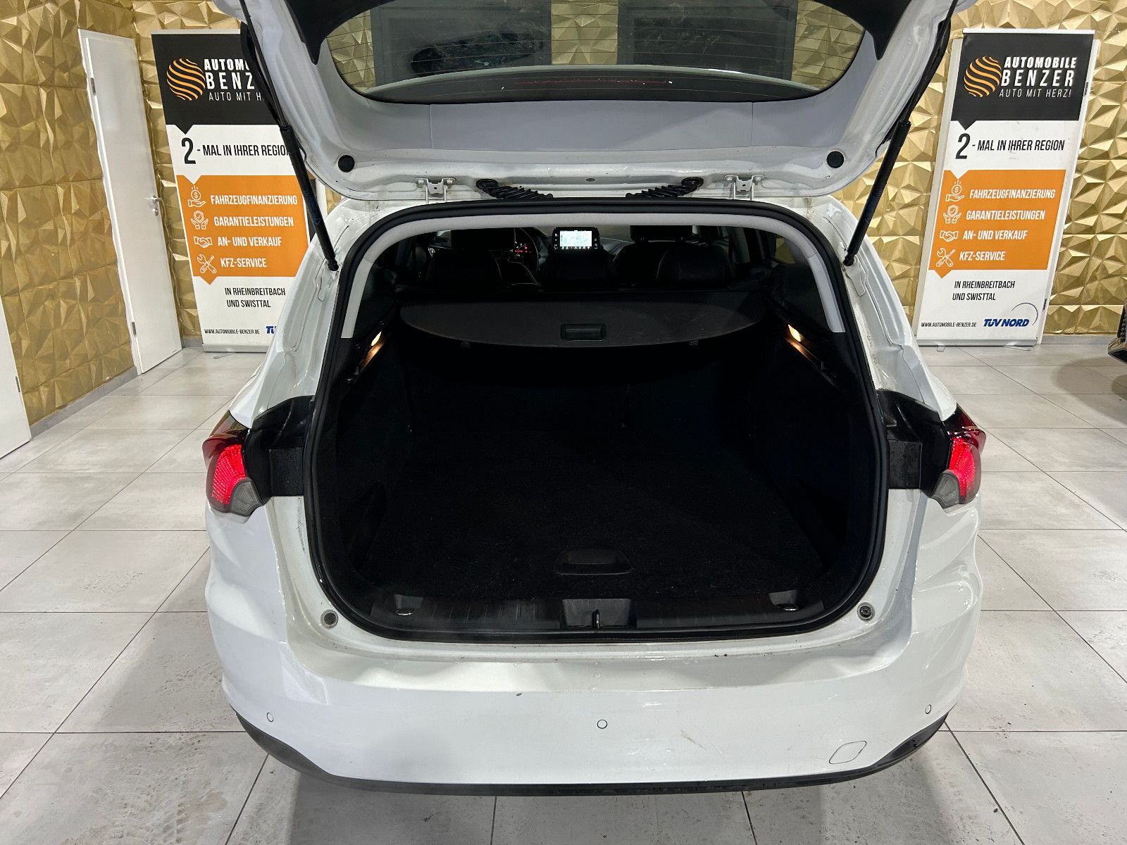 Fahrzeugabbildung Fiat Tipo S-Design/KAMERA/NAVI/ACC/SHZ/KLIMA