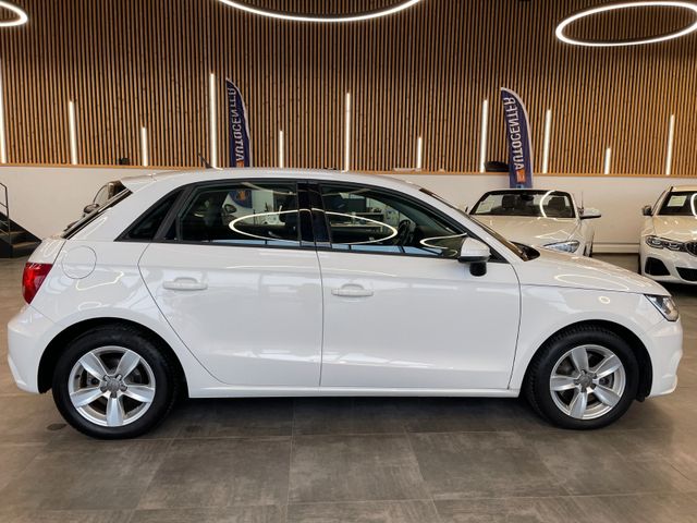 MYAUTOCENTER – Gebraucht- und Jahreswagen mit Werkstattservice in Pfaffenhofen Audi A1 Sportback basis *2. Hand*Klima*Navi*PDC*SHZ*