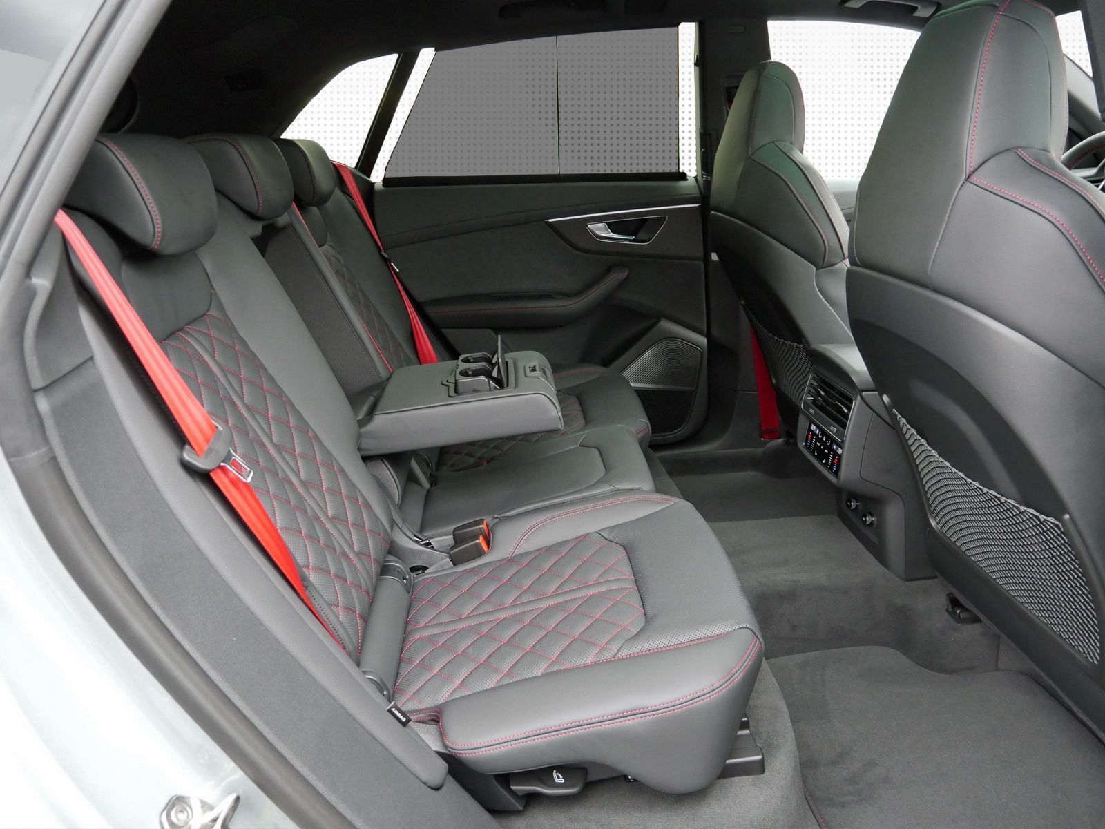 Audi SQ8 - Bild 16
