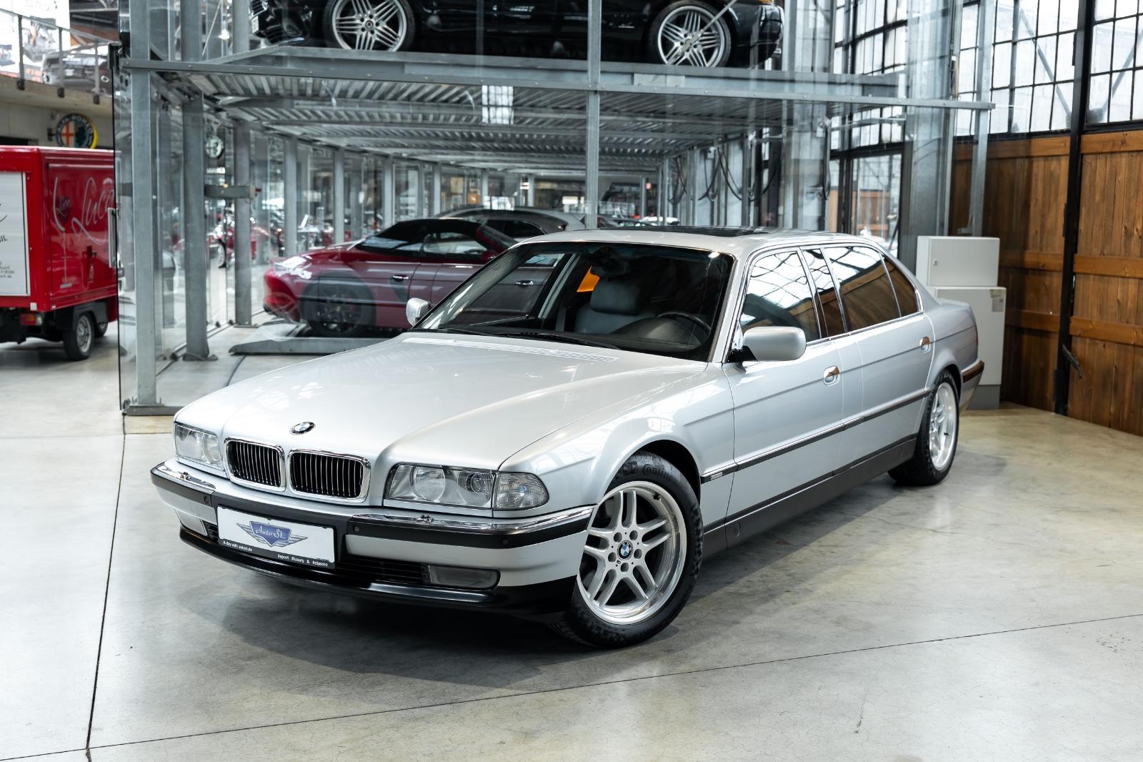 BMW 750i XL L7 | Sonderwunsch | 60.000 km