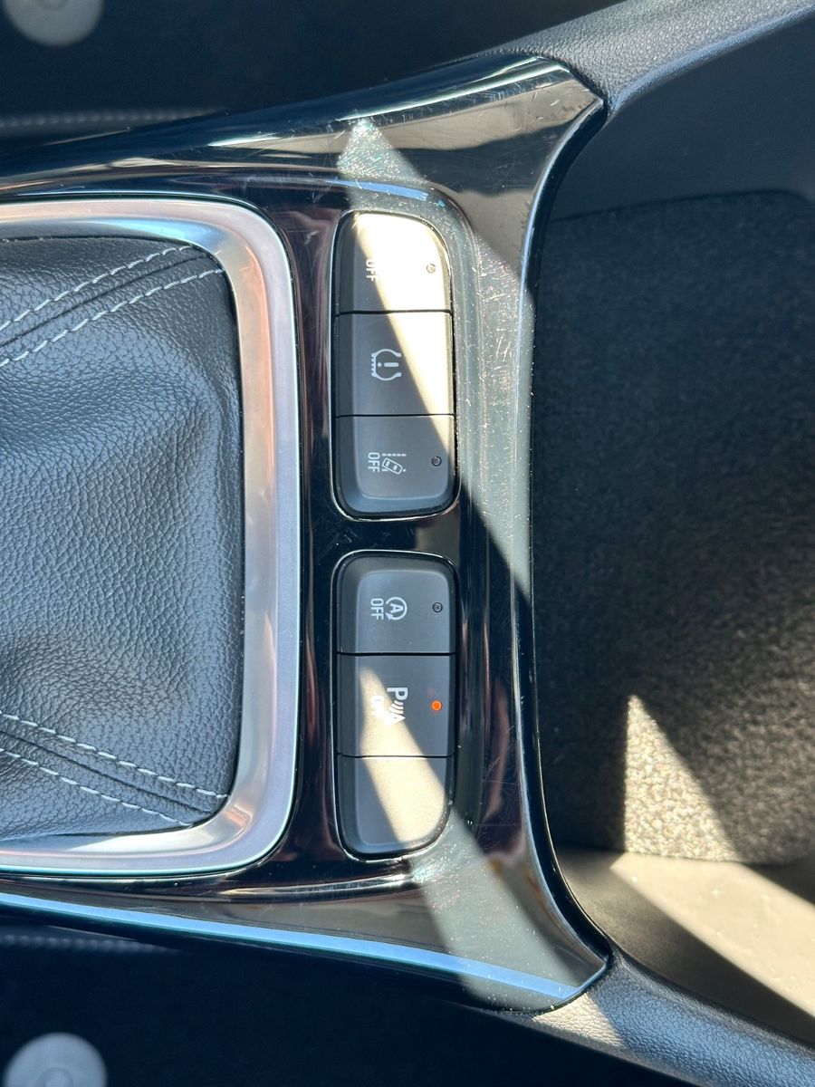 Fahrzeugabbildung Opel Crossland Elegance Navi*Sitzh.*Allw.*Kamera