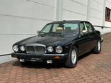 Jaguar XJ12°DAIMLER DOUBLE SIX SERIE III°LEDER BEIGE°SD - schwarze Jaguar XJ12