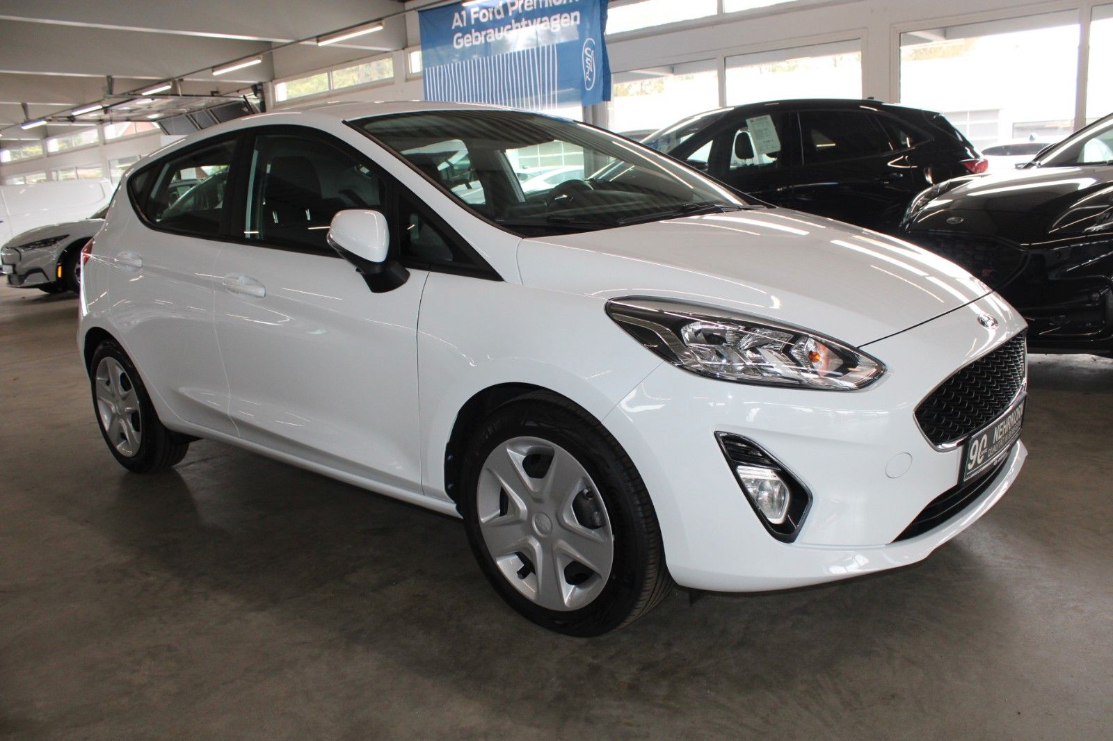 Fahrzeugabbildung Ford Fiesta 1,5 TDCi Cool & Connect 5-trg NAVI LED
