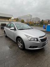 Chevrolet Cruz ls  1,8 l Benzin - Chevrolet Cruze: 1.8