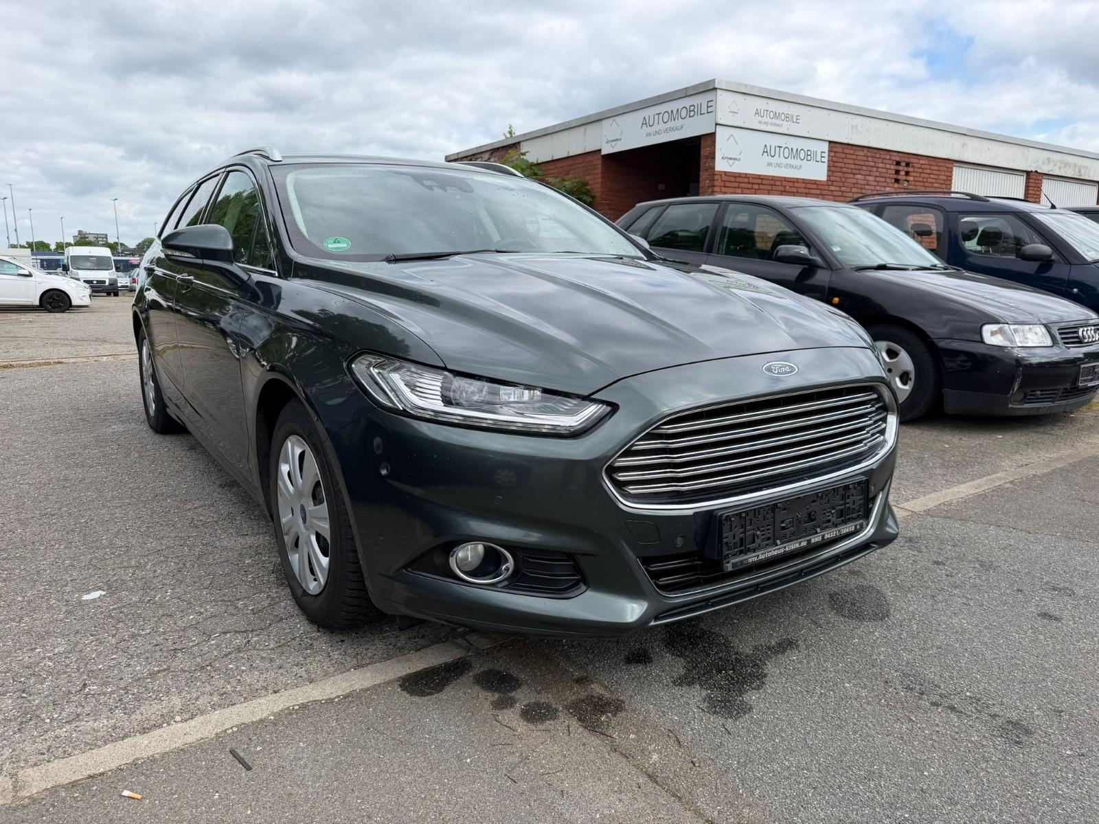 Ford Mondeo Turnier Titanium PDC AHK TÜV-Neu Navi