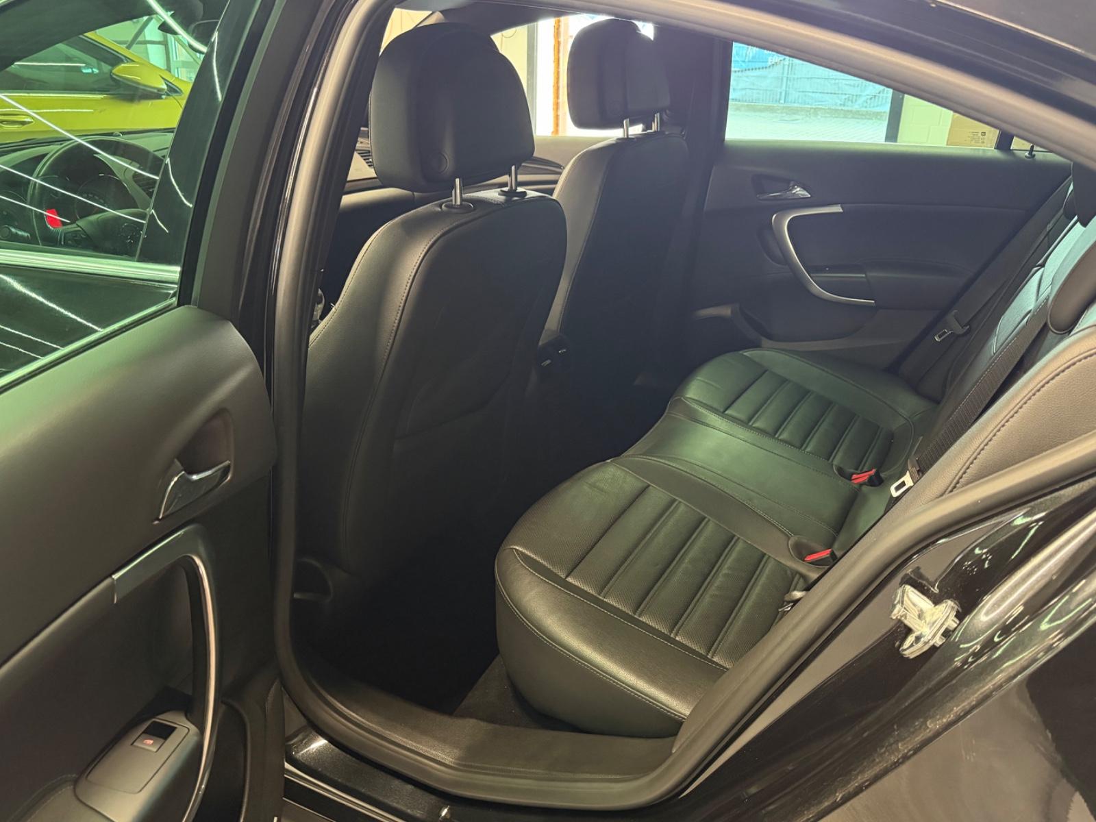 OPEL INSIGNIA 2.0 CDTI 160ch OPC-LINE BVM Pack sport Sièges chauffants cuir